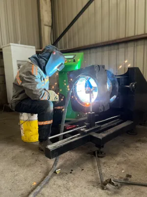 AÇI AYARLI EKSENLİ KAYNAK POZİSYONERİ