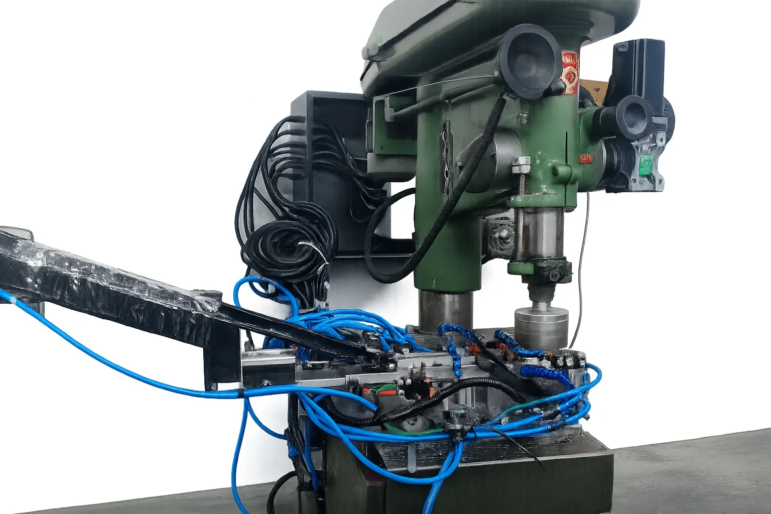 SÜTUNLU MATKAP OTOMATİK EKLENTİSİ VE MALZEME BESLEME